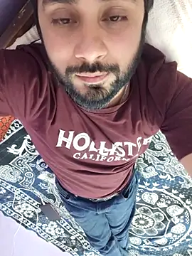 Cute Lucky online show from March 14, 3:40 pm