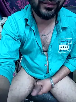 Cute Lucky online show from February 22, 8:43 pm