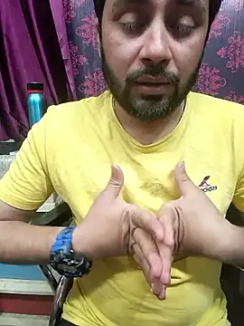 Cute Lucky online show from February 17, 8:17 pm