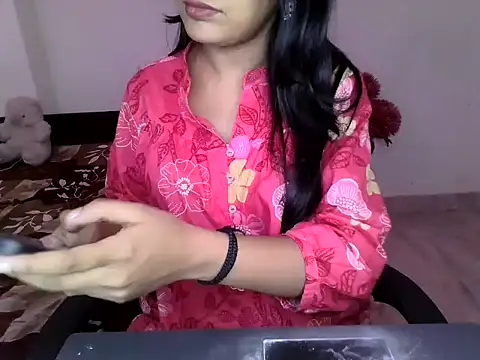 Snapshot of shivani_sharma_2 chatting on February 28, 10:48 am shivani sharma 2 online show from February 28, 10:48 am