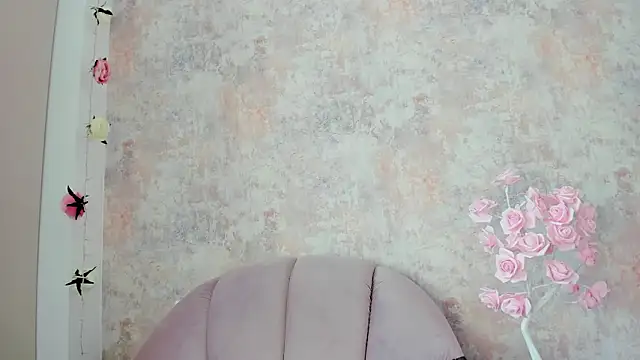 Erika Bee online show from March 25, 6:46 am