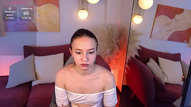 BeautifulSnake online show from January 8, 1:50 pm