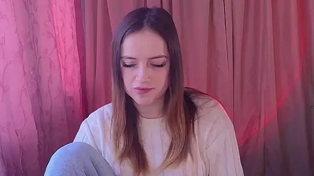 Illa May online show from February 27, 7:30 am