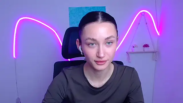Snapshot of Stella_XO chatting on May 14, 5:48 am Stella XO online show from May 14, 5:48 am