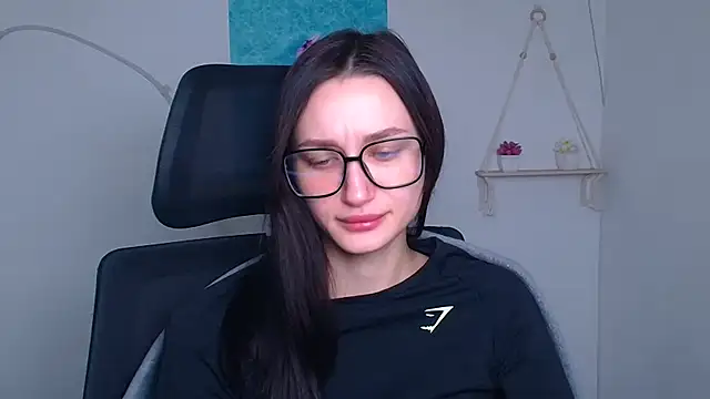 Stella XO online show from February 3, 6:40 am