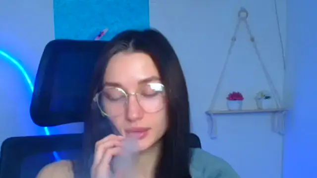 Stella XO online show from February 20, 6:48 am