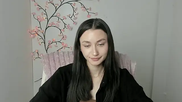 Snapshot of Stella_XO chatting on May 19, 6:09 am Stella XO online show from May 19, 6:09 am