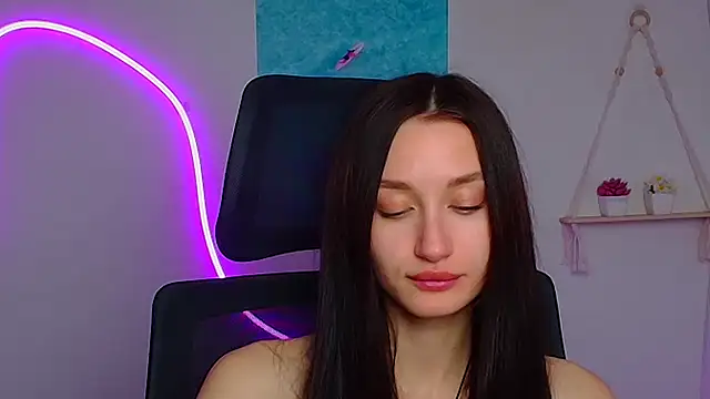 Stella XO online show from April 17, 7:06 pm