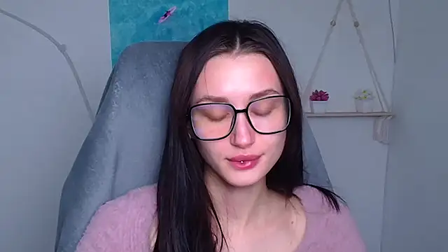 Stella XO online show from February 5, 6:42 am