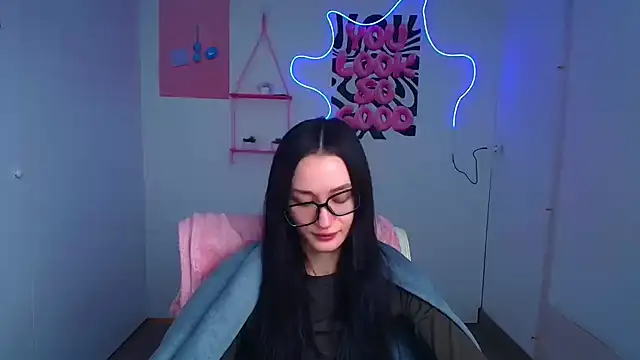 Stella XO online show from February 18, 6:22 am