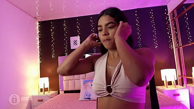 Snapshot of liana_allen chatting on November 20, 3:45 pm liana allen online show from November 20, 3:45 pm