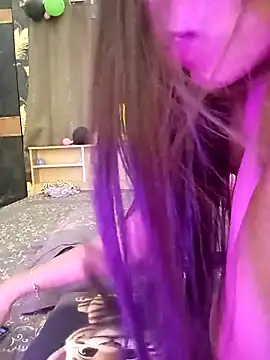 Snapshot of Bold_Quinn chatting on February 15, 4:13 am Bold Quinn online show from February 15, 4:13 am