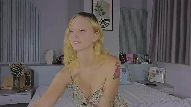 cassie miu online show from December 1, 3:29 am