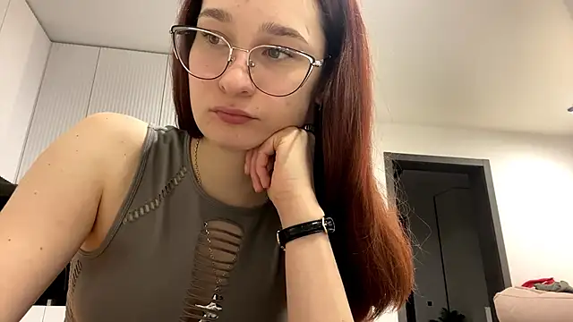 AylaRuer online show from November 28, 11:21 am