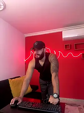 Snapshot of Mike_savage3 chatting on January 6, 12:20 pm Mike savage3 online show from January 6, 12:20 pm