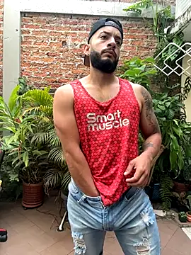 Snapshot of Mike_savage3 chatting on November 29, 12:27 pm Mike savage3 online show from November 29, 12:27 pm