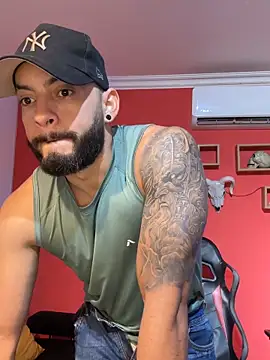 Snapshot of Mike_savage3 chatting on November 28, 12:49 pm Mike savage3 online show from November 28, 12:49 pm