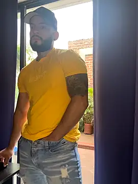 Snapshot of Mike_savage3 chatting on December 5, 12:37 pm Mike savage3 online show from December 5, 12:37 pm