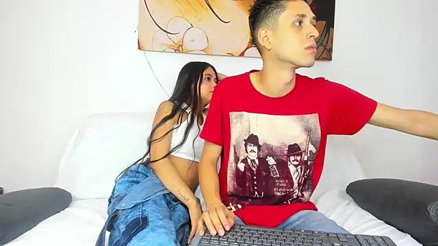 dracke and zara online show from December 15, 12:11 pm