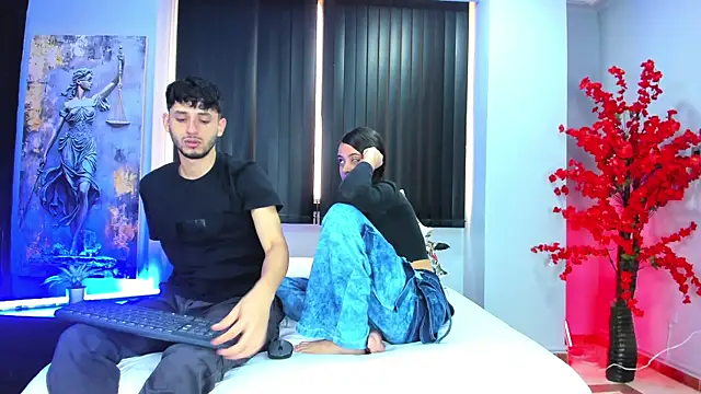 dracke and zara online show from April 13, 1:15 pm