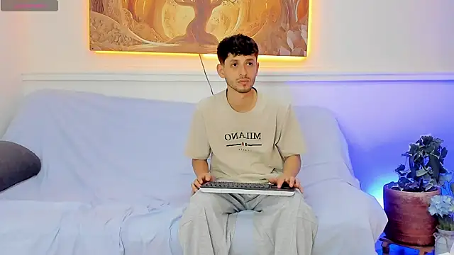 dracke and zara online show from July 13, 6:29 pm