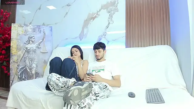 dracke and zara online show from June 5, 12:33 pm