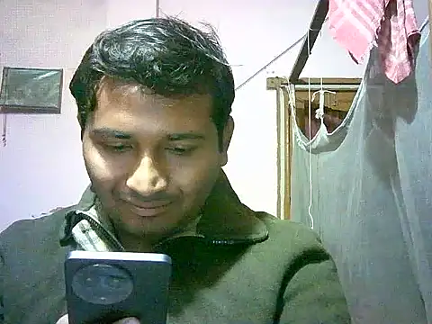 handsome12345  online show from December 22, 2:44 am