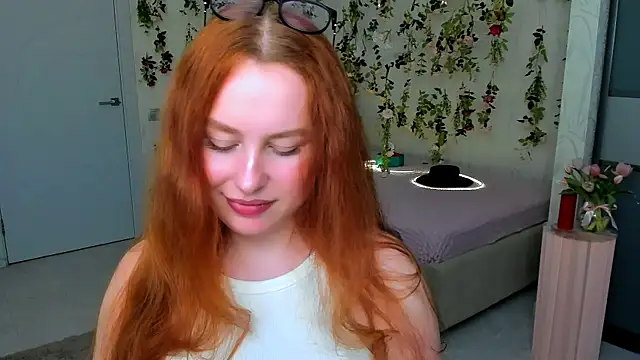 Snapshot of AirySilhouette chatting on May 15, 5:11 pm AirySilhouette online show from May 15, 5:11 pm
