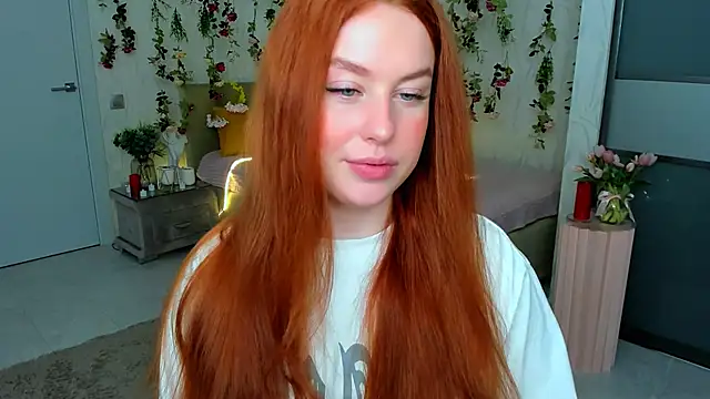 Snapshot of AirySilhouette chatting on May 29, 1:11 am AirySilhouette online show from May 29, 1:11 am