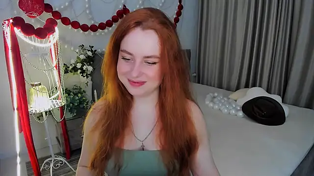 AirySilhouette online show from March 31, 4:09 pm