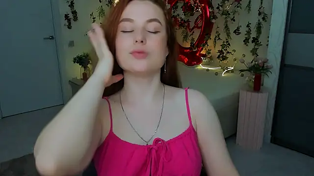 Snapshot of AirySilhouette chatting on February 20, 10:06 am AirySilhouette online show from February 20, 10:06 am