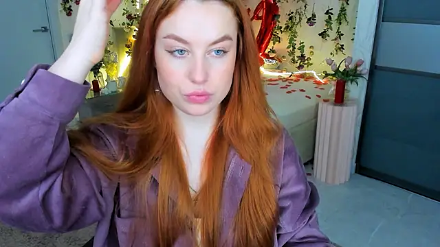 AirySilhouette online show from March 14, 4:13 pm