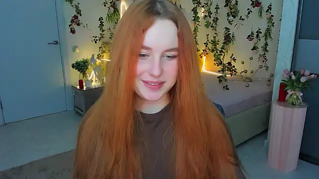 Snapshot of AirySilhouette chatting on February 3, 4:10 am AirySilhouette online show from February 3, 4:10 am