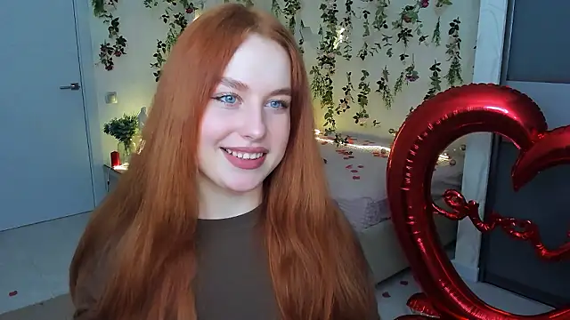 Snapshot of AirySilhouette chatting on February 14, 4:07 pm AirySilhouette online show from February 14, 4:07 pm