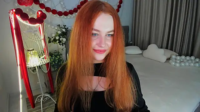 AirySilhouette online show from April 3, 7:09 pm