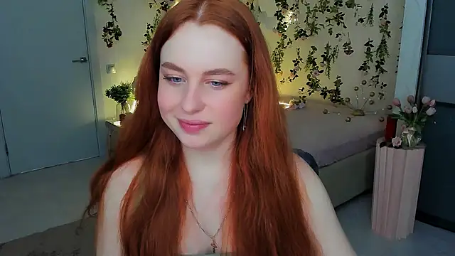 Snapshot of AirySilhouette chatting on February 10, 4:00 am AirySilhouette online show from February 10, 4:00 am