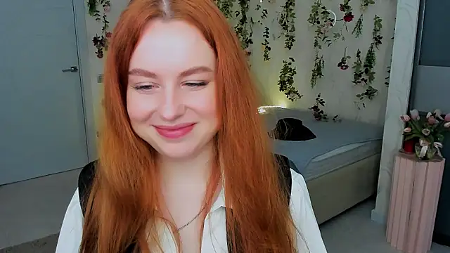 AirySilhouette online show from April 18, 8:09 pm