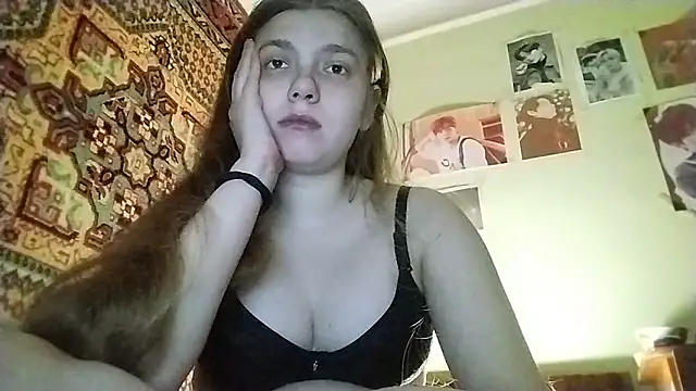 KikiBang online show from February 11, 8:20 pm