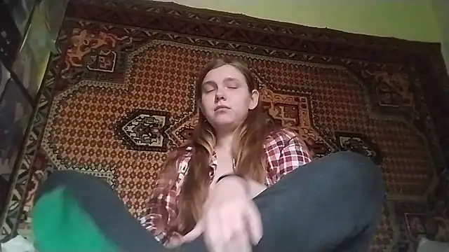 KikiBang online show from February 7, 9:28 am