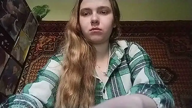 KikiBang online show from November 29, 8:14 am