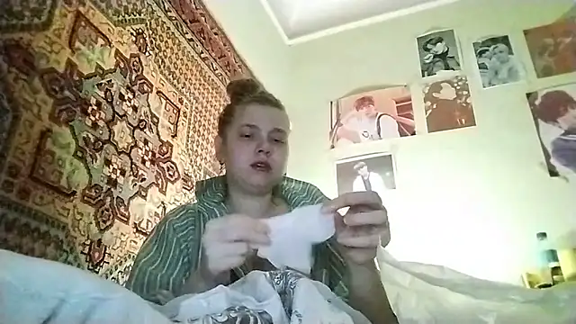 KikiBang online show from March 3, 6:59 pm