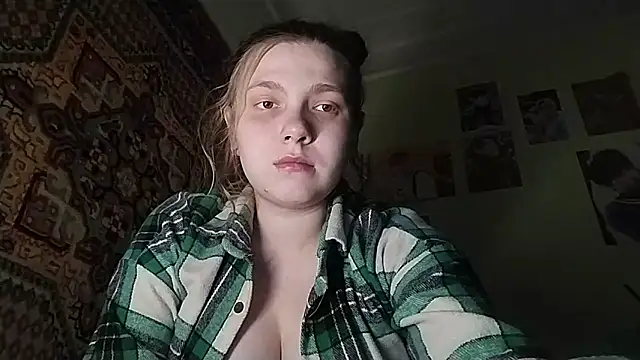 KikiBang online show from April 5, 6:47 pm