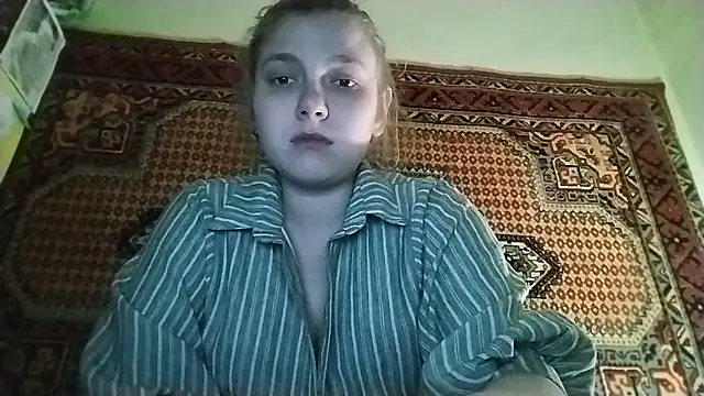 KikiBang online show from April 3, 7:09 pm