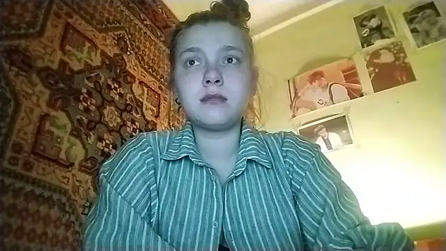 KikiBang online show from April 17, 7:28 pm