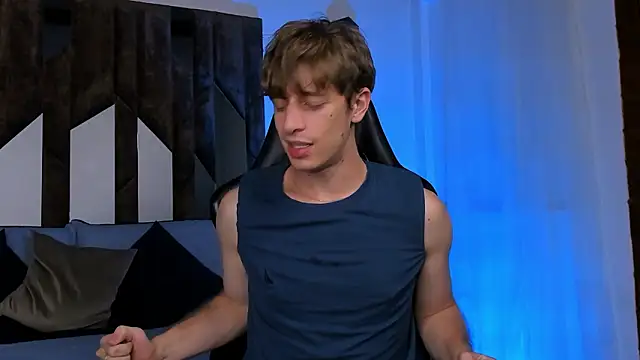 Snapshot of Ostin_Saints chatting on January 18, 7:01 am Ostin Saints online show from January 18, 7:01 am