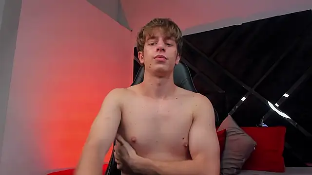 Snapshot of Ostin_Saints chatting on March 1, 6:52 pm Ostin Saints online show from March 1, 6:52 pm