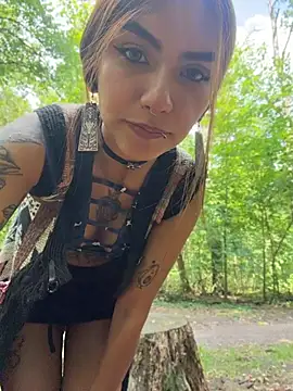 Zoe addiction online show from August 2, 1:20 pm