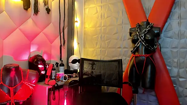 Snapshot of ArhyFoxx1 chatting on July 13, 6:40 pm ArhyFoxx1 online show from July 13, 6:40 pm
