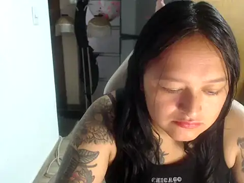 Alana bigasss online show from November 21, 1:43 pm