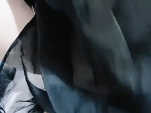 -Hallie- online show from May 9, 1:14 pm